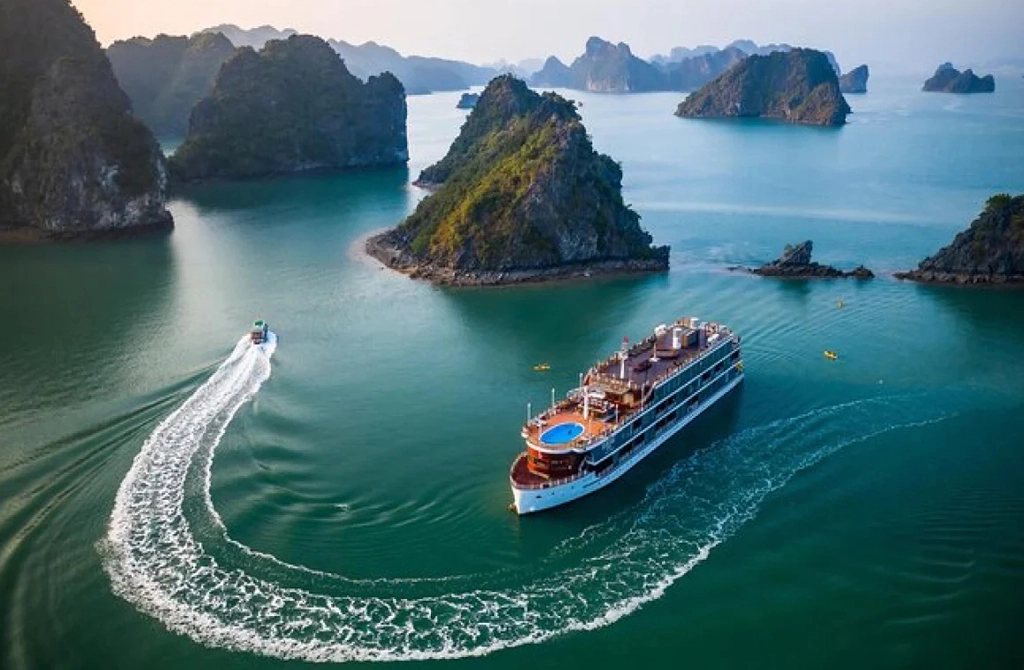 Halong Bay Cruises 