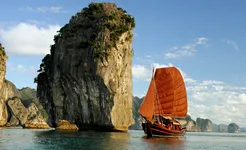 Lamour Junk in the bay