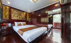 Renea Cruise - Deluxe connecting cabin