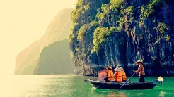 Scarlet Pearl Cruise - Bamboo boat