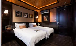 Victory Star Cruise - Deluxe Connecting