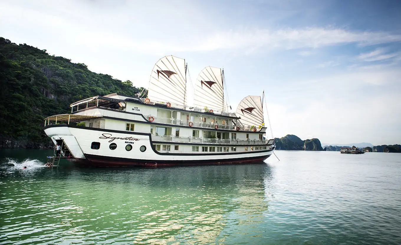 Signature Cruise - Bai Tu Long Bay 3 Days 2 Nights